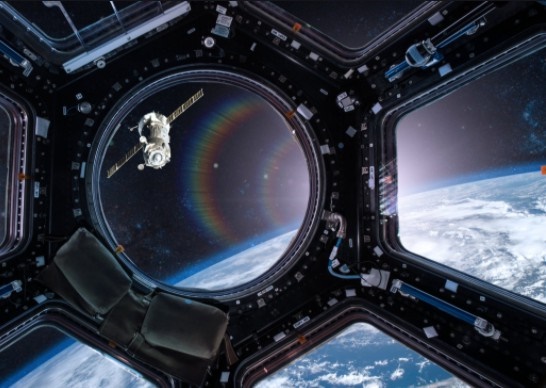 dise�ando, seleccionando e instalando equipo aeroespacial