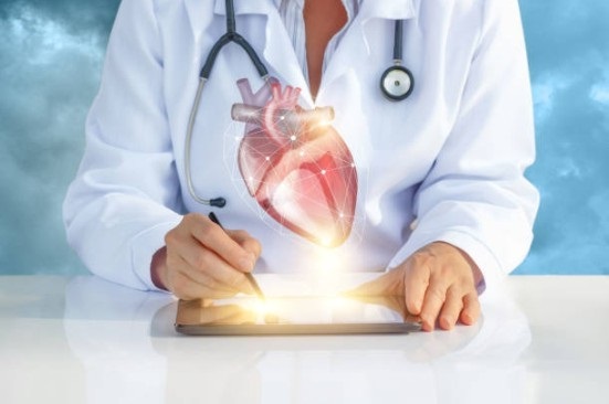 puntual, pulcro y respetuoso de su uniforme
médico puntual, pulcro y respetuoso de su uniforme médico